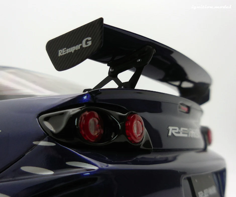 Ignition Model IG3243 1/18 RE Amemiya Mazda RX-8 SE3P Blue Resin w/ Figure