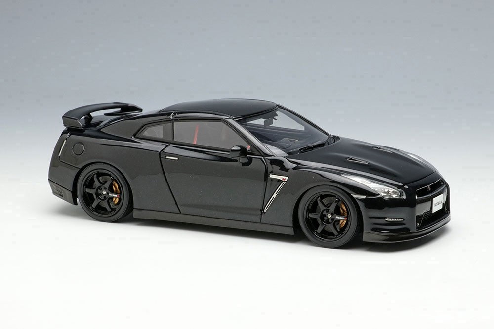 Make Up EIDOLON EM683F 1/43 Nissan GT-R Track Edition Nismo Meteor Flake Black
