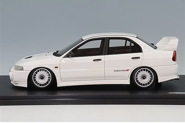 Ignition Model IG3787 1/18 Mitsubishi Lancer Evolution IV White
