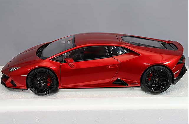 AUTOart 79213 1/18 Composite Lamborghini Huracan EVO 2021 Pearl Red