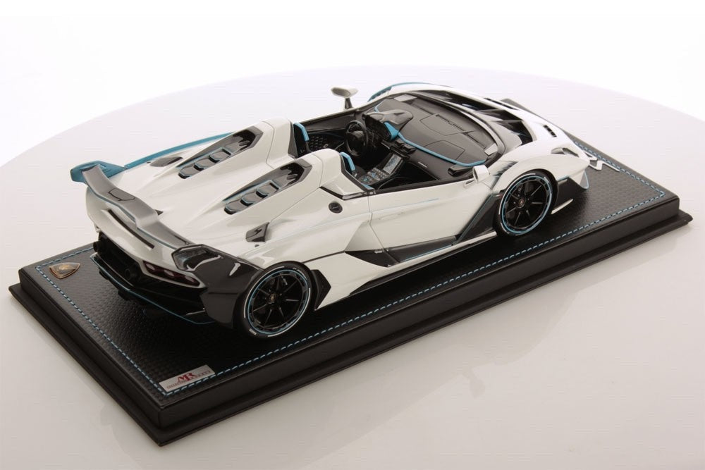 MR Collection LAMBO049 1/18 Lamborghini SC20 2020 Gloss White Resin Limited 299p
