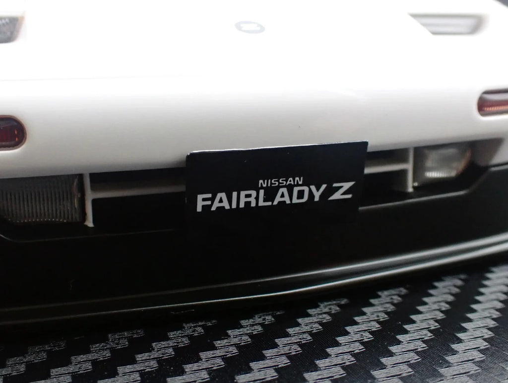 Ignition Model IG3894 1/18 Nissan Fairlady Z 300ZR Z31 White Resin