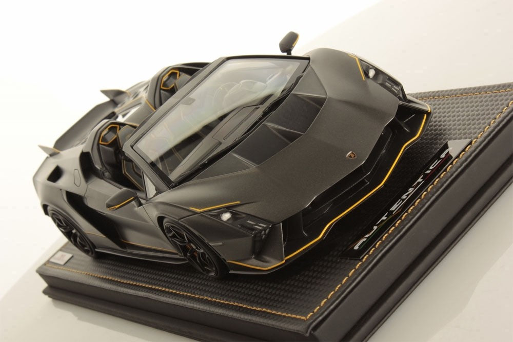 MR Collection LAMBO060A 1/18 Lamborghini Autentica Grigio Titans Resin Ltd 399pc