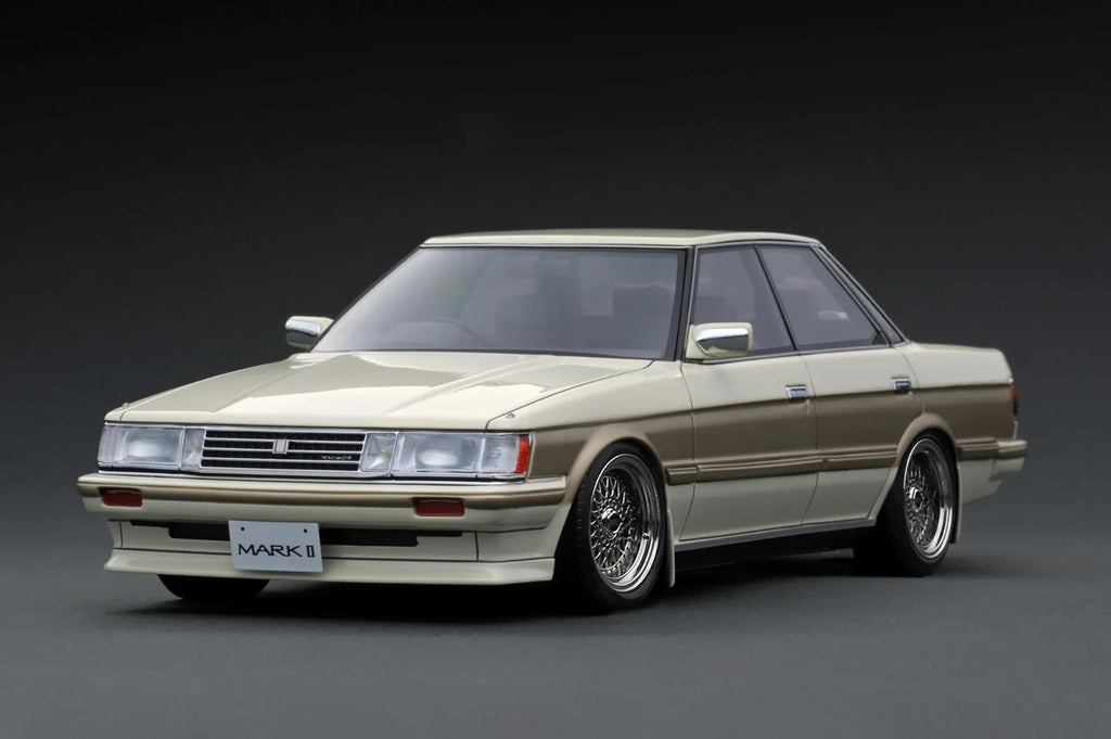 Ignition Model IG3821 1/18 Toyota Mark II Grande GX71 Pearl/Gold Resin