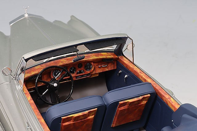 CULT CML1051 1/18 Rolls-Royce Silver Cloud DHC 1960-62 Shell Grey