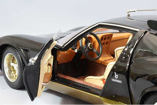 Kyosho KS08319BKG 1/18 Lamborghini Miura SVR Legendary Black Diecast