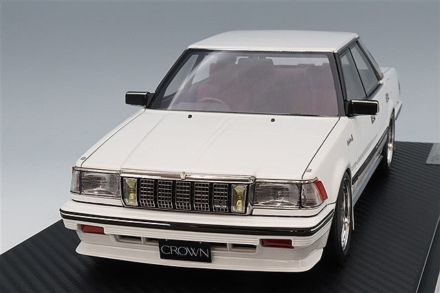 Ignition Model IG3823 1/18 Toyota Crown 2.8 Royal Saloon G White Resin