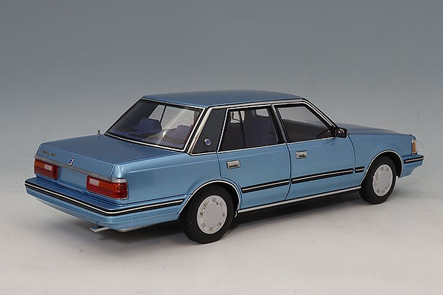 XiaoGuang Model XGM8251121LB 1/18 Toyota Crown MS122 Light Blue