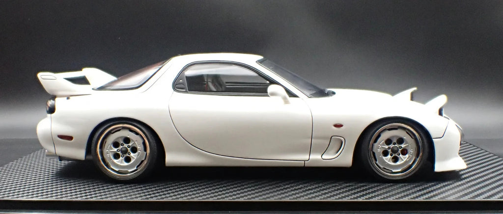 Ignition Model IG3942 1/18 Mazda RX-7 Mazdaspeed FD3S White Resin