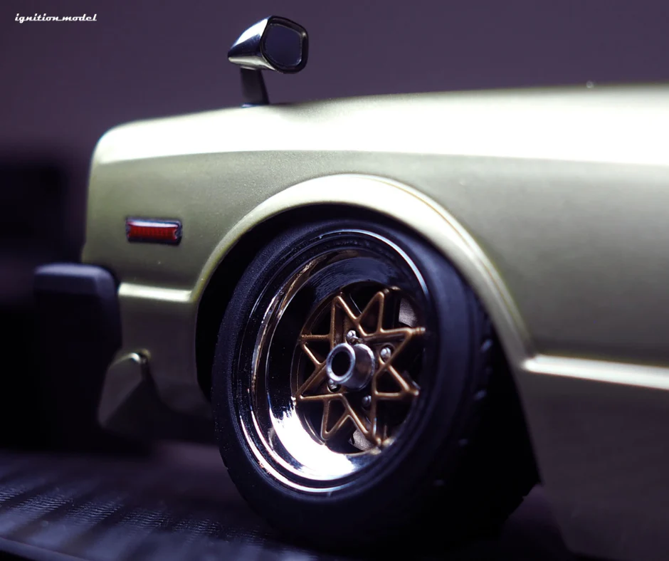 Ignition Model IG3430 1/18 Toyota Mark II Grande MX41 Shakotan Gold Resin