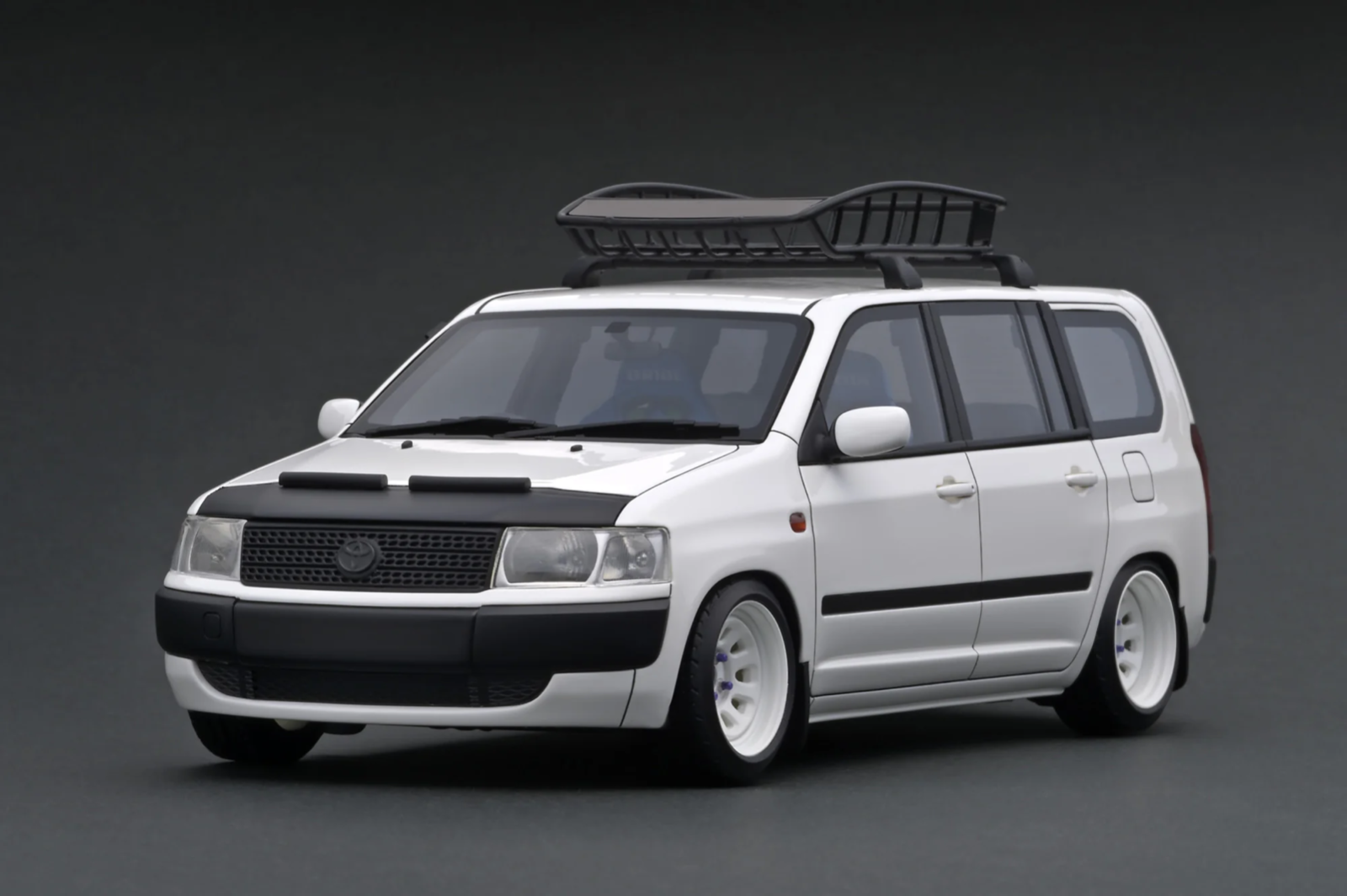 Ignition Model IG1646 1/18 Toyota Probox GL NCP51V Shakotan White Resin
