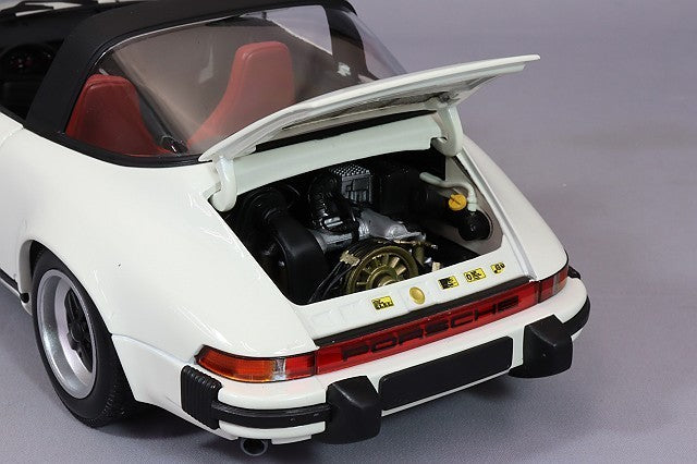 Minichamps MC100063062 1/18 Porsche 911 Carrera 3.2 1983 Die-cast