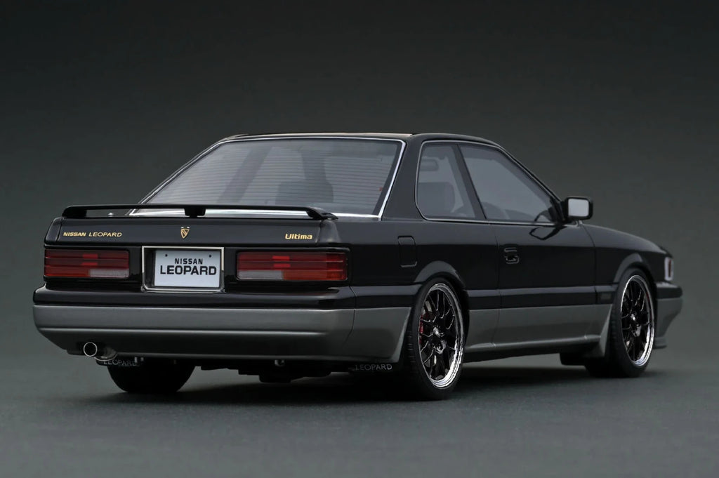 Ignition Model IG3818 1/18 Nissan Leopard Ultima F31 Black/Silver Resin