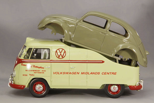 Schuco SCH450016300 1/18 Volkswagen T1a Midlands Centre Dealer Resin