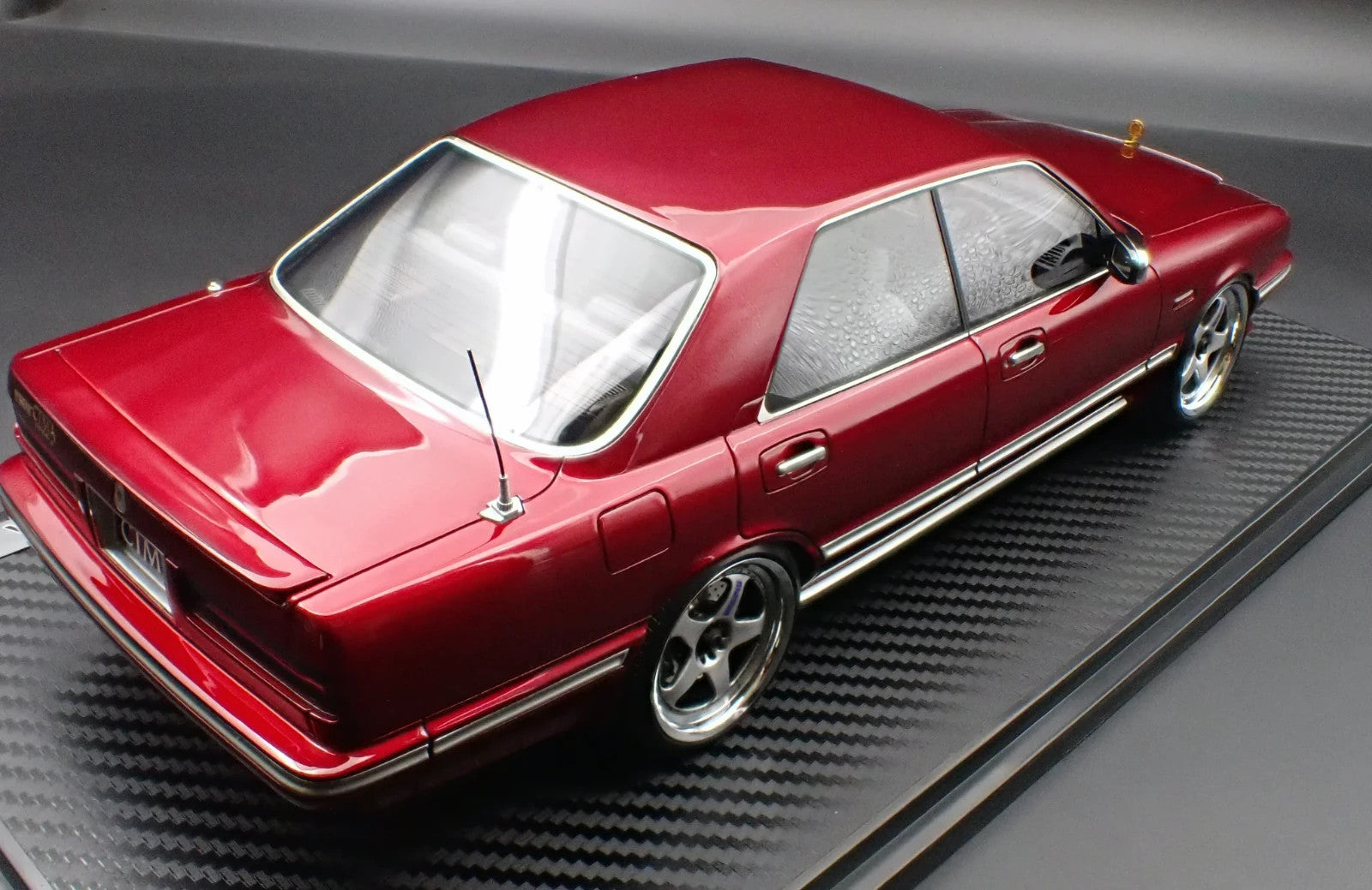 Ignition Model IG3905 1/18 Nissan Cedric Cima Y31 Wine Red Sedan