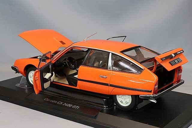 Norev NO181524 1/18 Citroen CX 2400 GTI 1977 Mandarin Orange Diecast Model Car