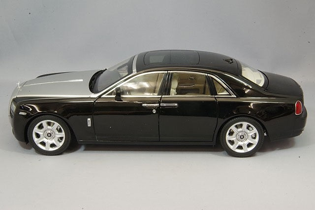 Kyosho Rolls-Royce Ghost 1/18 Die-Cast Black & Silver Model Car KS08802BKS2 NEW
