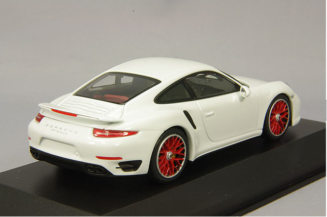 Minichamps WAP0208900EJP 1/43 Porsche 911 991 TurboS White Diecast