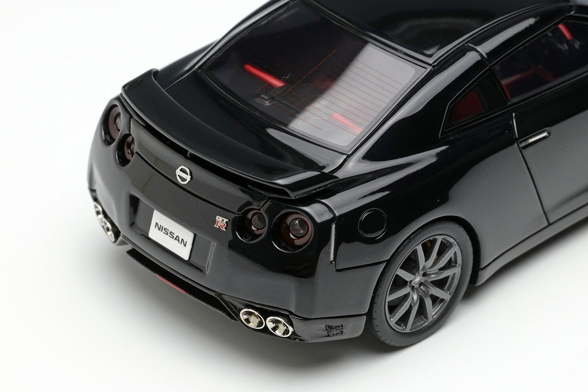 Make Up EIDOLON EM414F 1/43 Nissan GT-R R35 Meteor Flake Black Pearl 2014