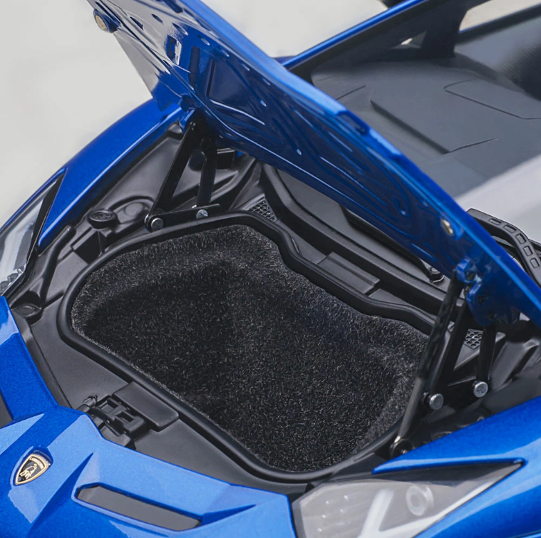 AUTOart 1/18 Lamborghini Aventador SVJ Metallic Blue Resin Model Car 79174