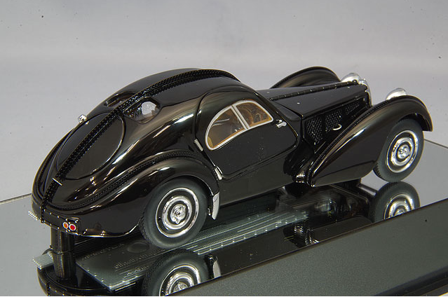 AUTOart Aa50946 1/43 Bugatti Type 57SC Atlantic 1938 Black Disc Wheels