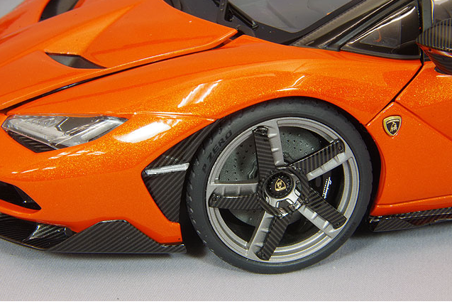 AUTOart 79201 1/18 Lamborghini Centenario 2016 Pearl Orange