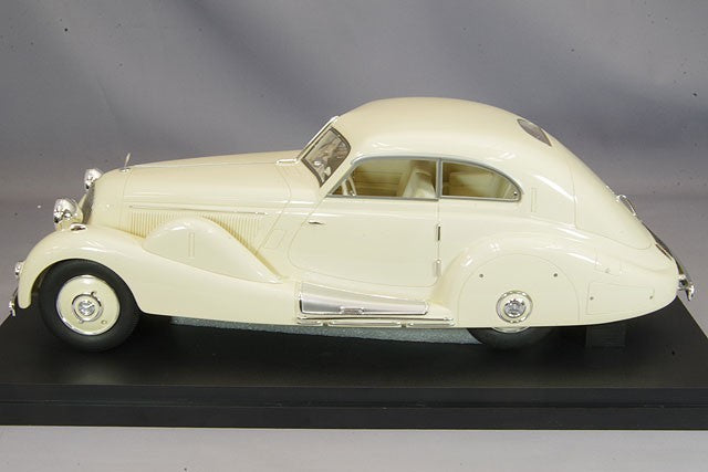 MATRIX MXL1302-011 1/18 Mercedes-Benz 500K Streamline 1935 White