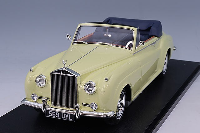 CULT CML1052 1/18 Rolls-Royce Silver Cloud DHC 1960-62 Ivory