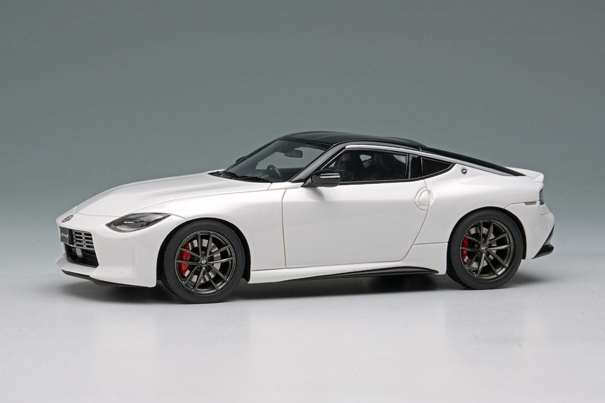 Make Up EIDOLON EM805D 1/43 Nissan Fairlady Z RZ34 Version ST 2025 White/Black