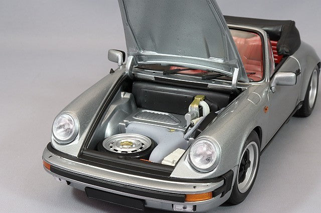 Minichamps MC100063034 1/18 Porsche 911 Cabriolet 1983