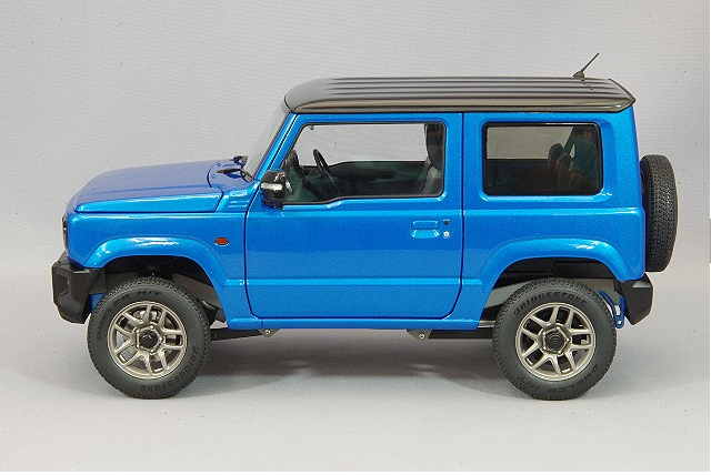 AUTOart Aa78502 1/18 Suzuki Jimny JB64 Blue/Black Roof Composite 4x4