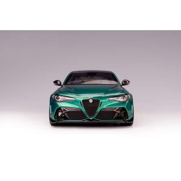 MOTORHELIX M89002 1/18 Alfa Romeo Giulia GTA Montreal Green Die-cast Model