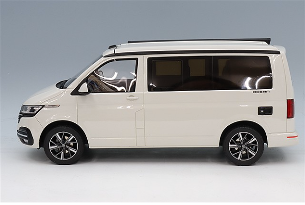 OttO OTM488 1/18 Volkswagen T6.1 California Ocean 2021 White