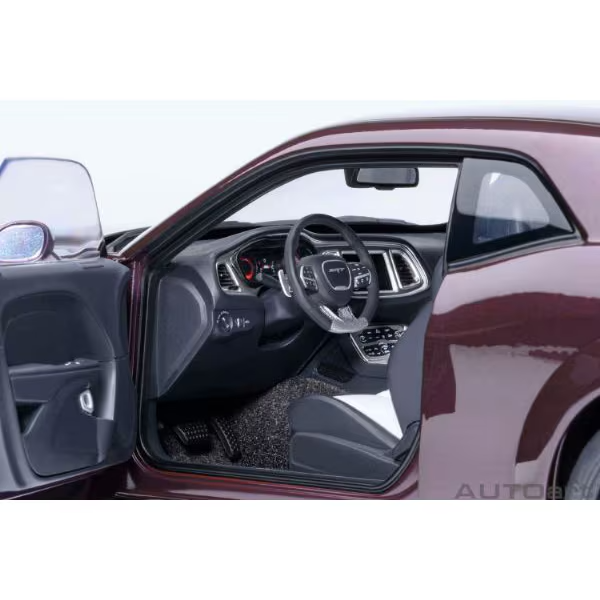 AUTOart 71762 1/18 Dodge Challenger SRT Jailbreak 2022 Purple Diecast