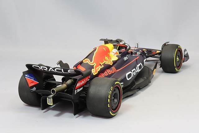 Minichamps MC110221601 1/18 Red Bull RB18 Monza Winner 2022