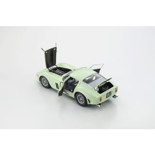 Kyosho KS08438C 1/18 Ferrari 250 GTO 1962 Goodwood #15 Light Green Die-Cast Mode