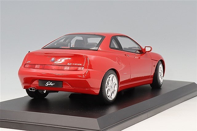 Norev FS-NO187840 1/18 Alfa Romeo GTV 1999 Red Model Car
