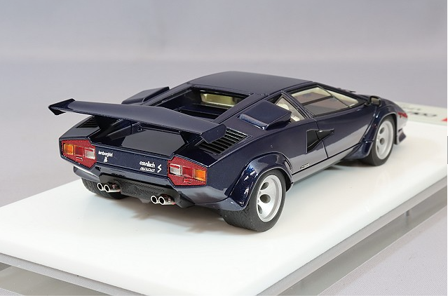 Make Up EIDOLON EM446C 1/43 Lamborghini Countach LP5000S Dark Blue 1982