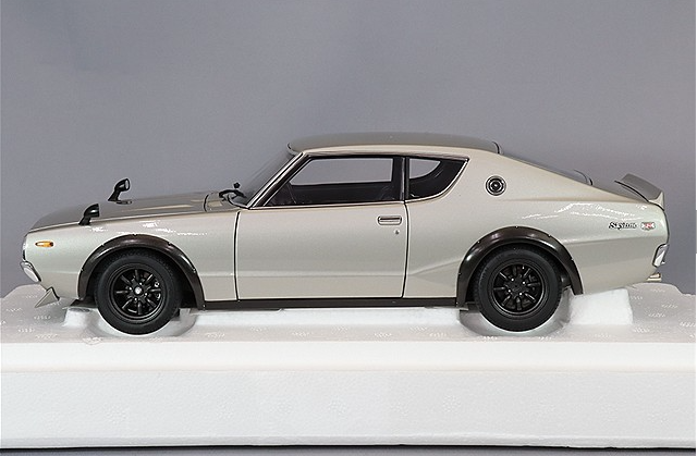 AUTOart 77466 1/18 Nissan Skyline 2000GT-R KPGC110 Tuned Silver
