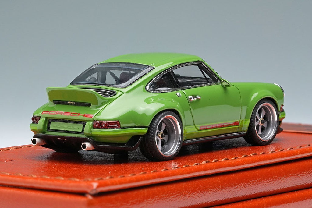 Make Up Titan64 TM004B 1/64 Singer DLS Green Limited Edition