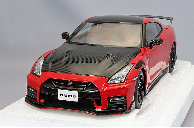 AUTOart 77502 1/18 Nissan GT-R R35 NISMO Special Edition Vibrant Red