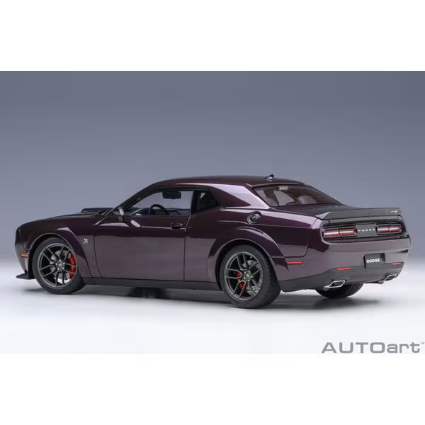 AUTOart 71771 1/18 Dodge Challenger R/T Scat Pack Widebody 2022 Hell-Raisin Meta