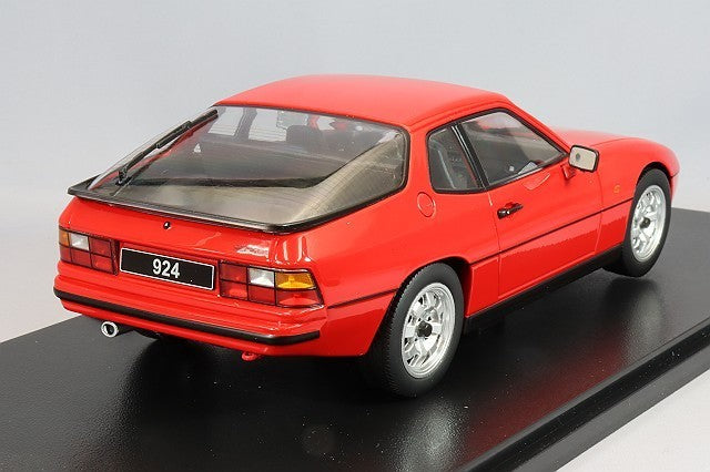 KK Scale KKDC180721 1/18 Porsche 924 1985 Red Classic Coupe Diecast