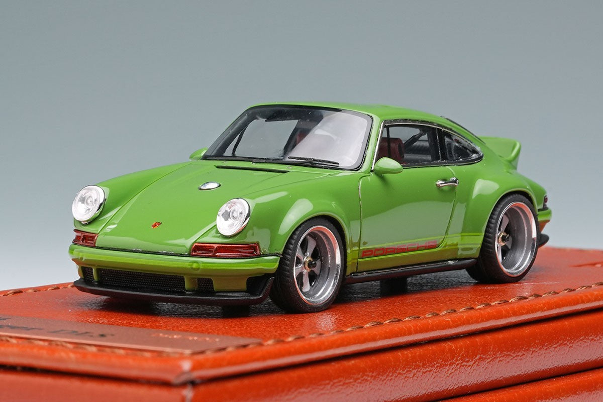 Make Up Titan64 TM004B 1/64 Singer DLS Green Limited Edition