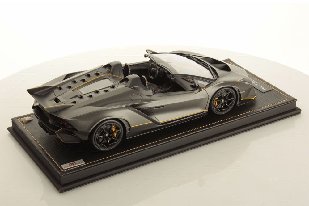 MR Collection LAMBO060A 1/18 Lamborghini Autentica Grigio Titans Resin Ltd 399pc