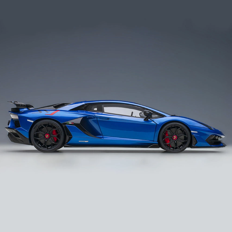 AUTOart 1/18 Lamborghini Aventador SVJ Metallic Blue Resin Model Car 79174