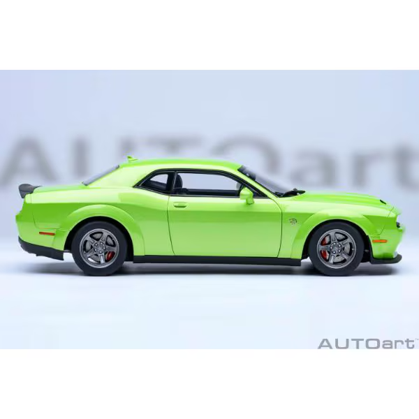 AUTOart 71769 1/18 Dodge Challenger SRT Super Stock 2023 Green Diecast