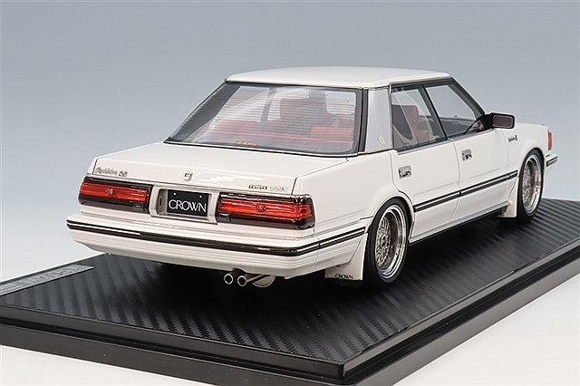 Ignition Model IG3823 1/18 Toyota Crown 2.8 Royal Saloon G White Resin
