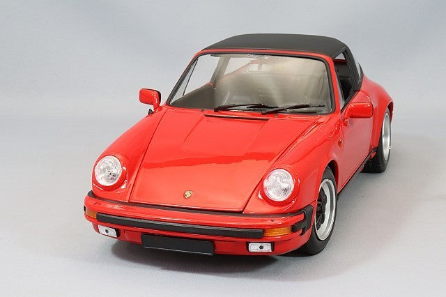 Minichamps MC100063061 1/18 Porsche 911 Carrera 3.2 1983