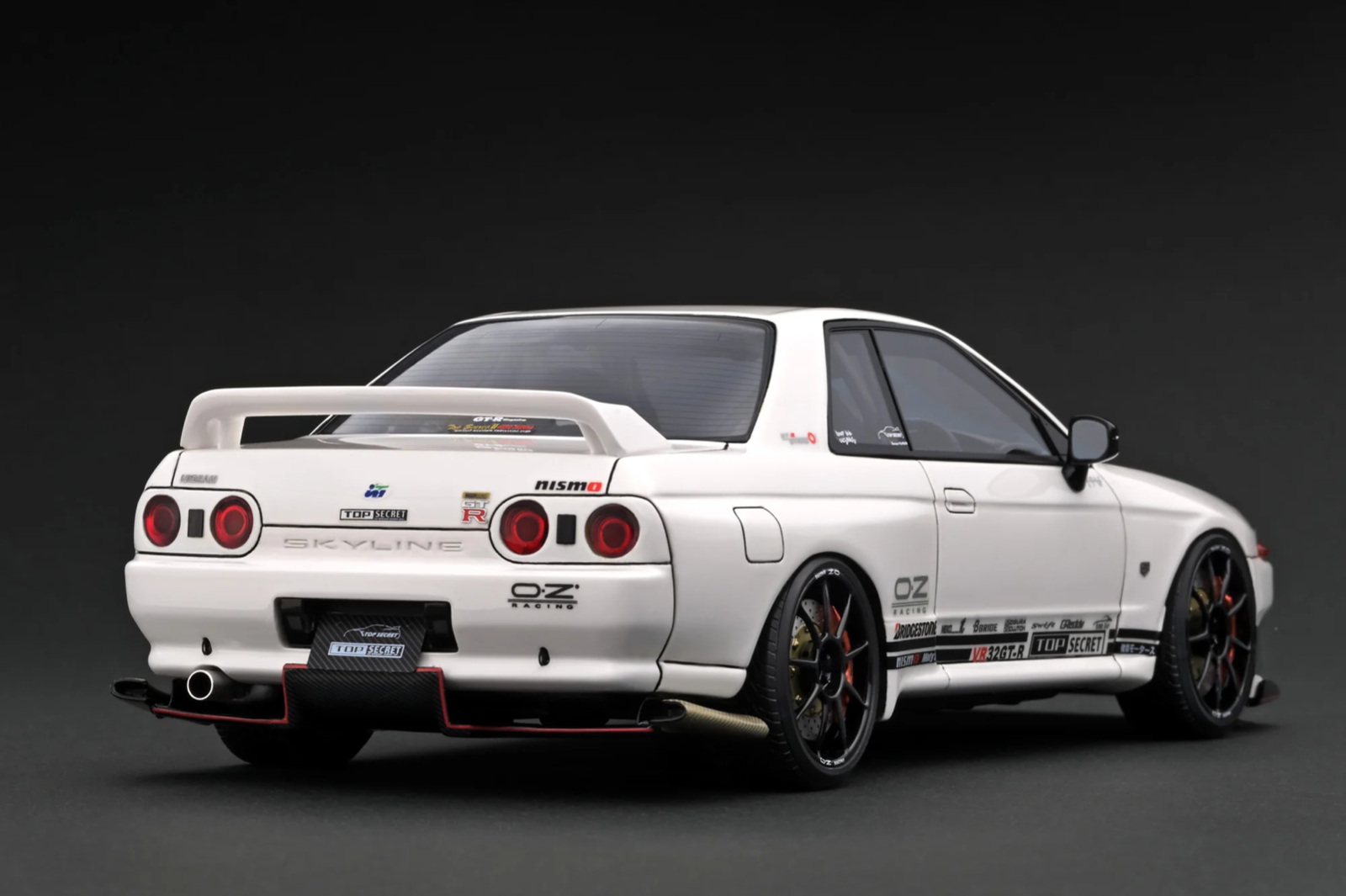 Ignition Model IG3520 1/18 TOP SECRET VR32 Nissan Skyline GT-R R32 White Resin